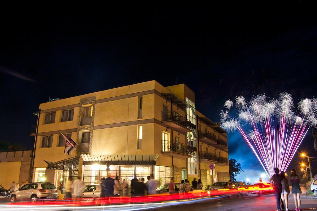 Hotel Hill Jagodina Exterior photo